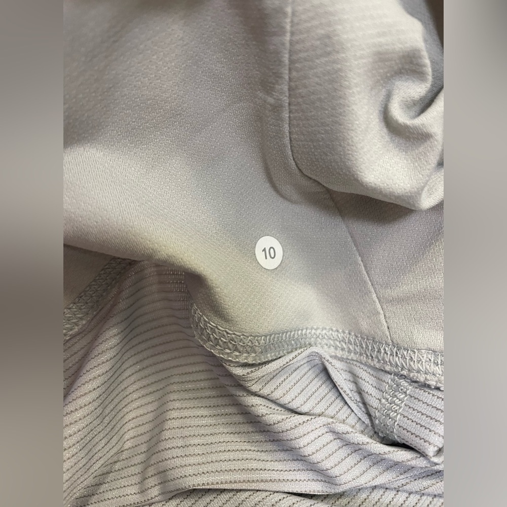 Lululemon Run Tame Me Tank Grey White - Picture 4 of 5
